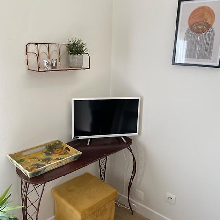Apartmán Petit Nid Cosy - Proche Des Ecoles Et Entreprises Orsay Exteriér fotografie